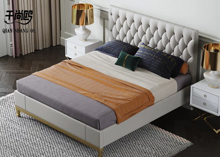 Button Design Soft Platform Bed Leather Material customizable With Legs Support
